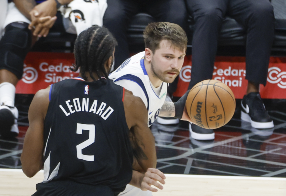 关于纳达尔连续十二场比赛得分超过出色防守，独行侠不断突破！的信息